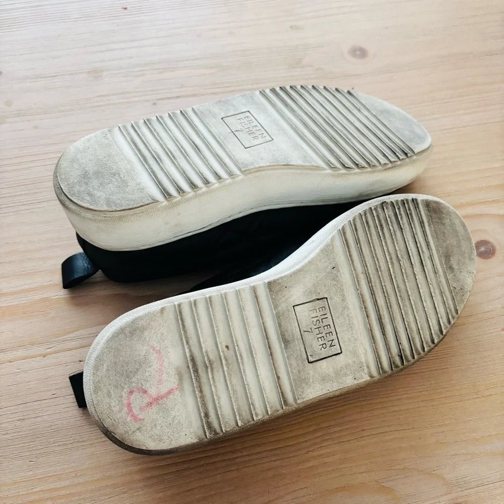 Eileen Fisher Women's Poem Black Quilted Slip-On‎ Sneakers Size 7